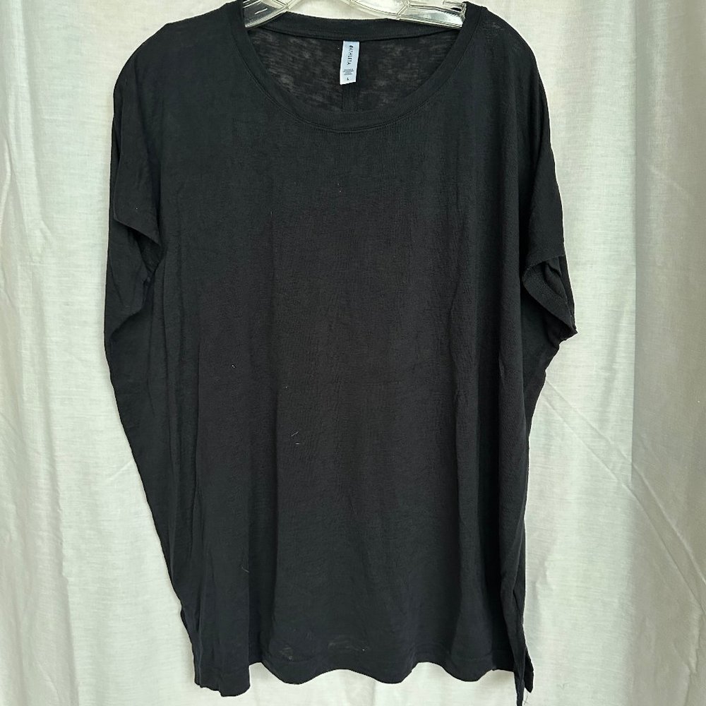 Athleta Short Sleeve Scoop Neck Tee